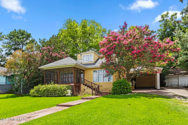 $274,900 | 1611 Peachtree Street, Jackson, MS 39202