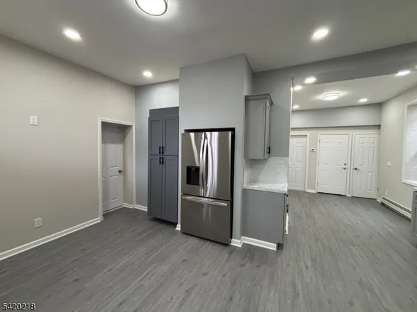 $2,600 | 127 Fulton Street, Elizabeth Port, NJ 07206