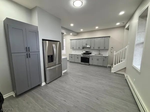 $2,600 | 127 Fulton Street, Elizabeth Port, NJ 07206