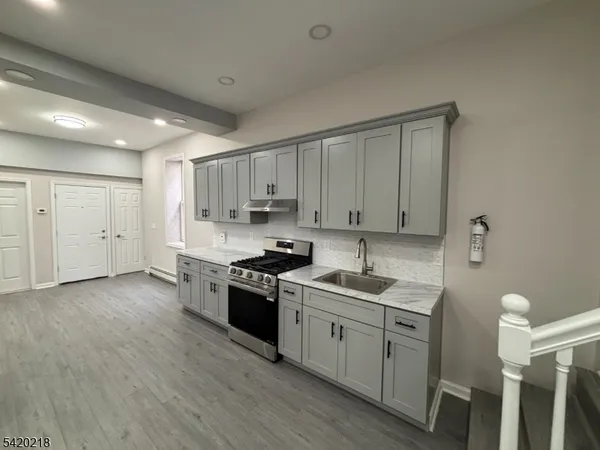 $2,600 | 127 Fulton Street, Elizabeth Port, NJ 07206