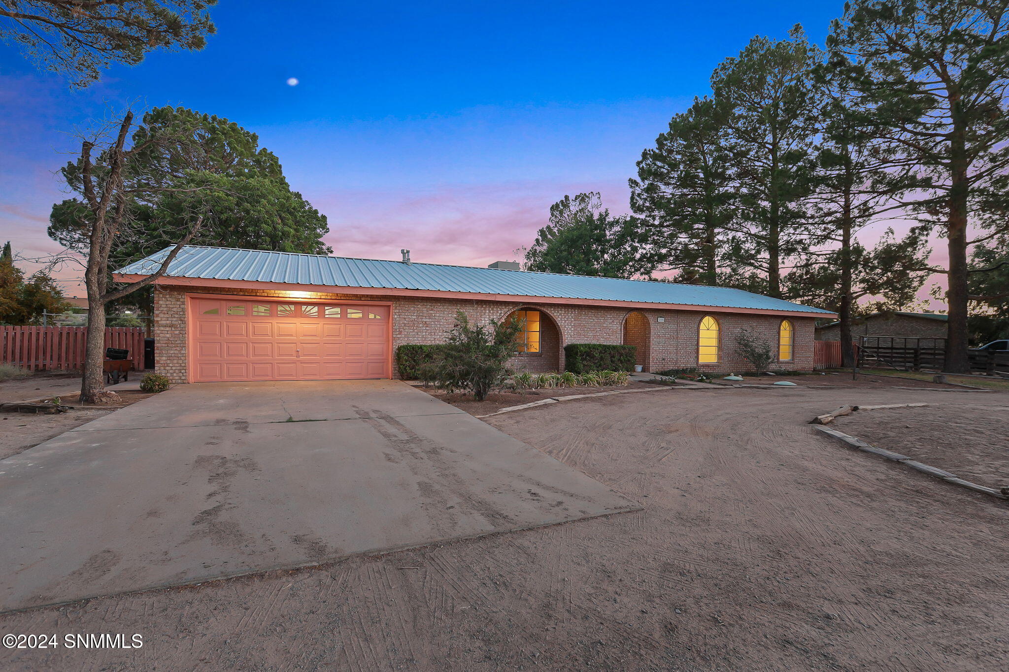 205 Navajo Road Las Cruces, NM 88007 - Photo 1 of 1 37-web-or-mls-IMG_3422