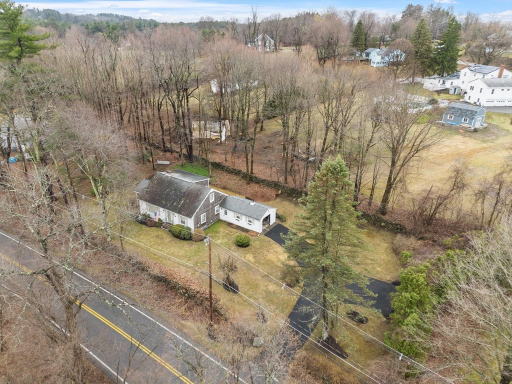 348 Leominster Road Lunenburg, MA 01462 - Photo 3 of 42