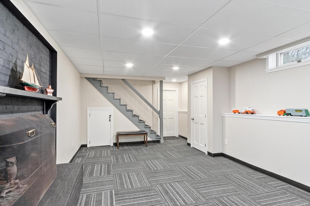 348 Leominster Road Lunenburg, MA 01462 - Photo 41 of 42