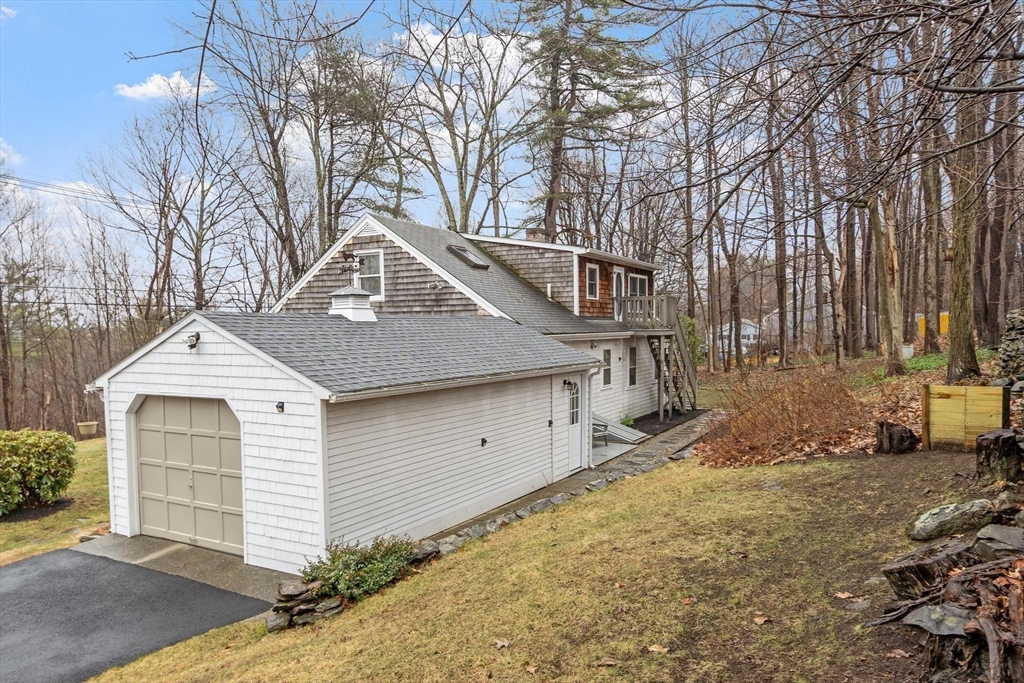 348 Leominster Road Lunenburg, MA 01462 - Photo 7 of 42