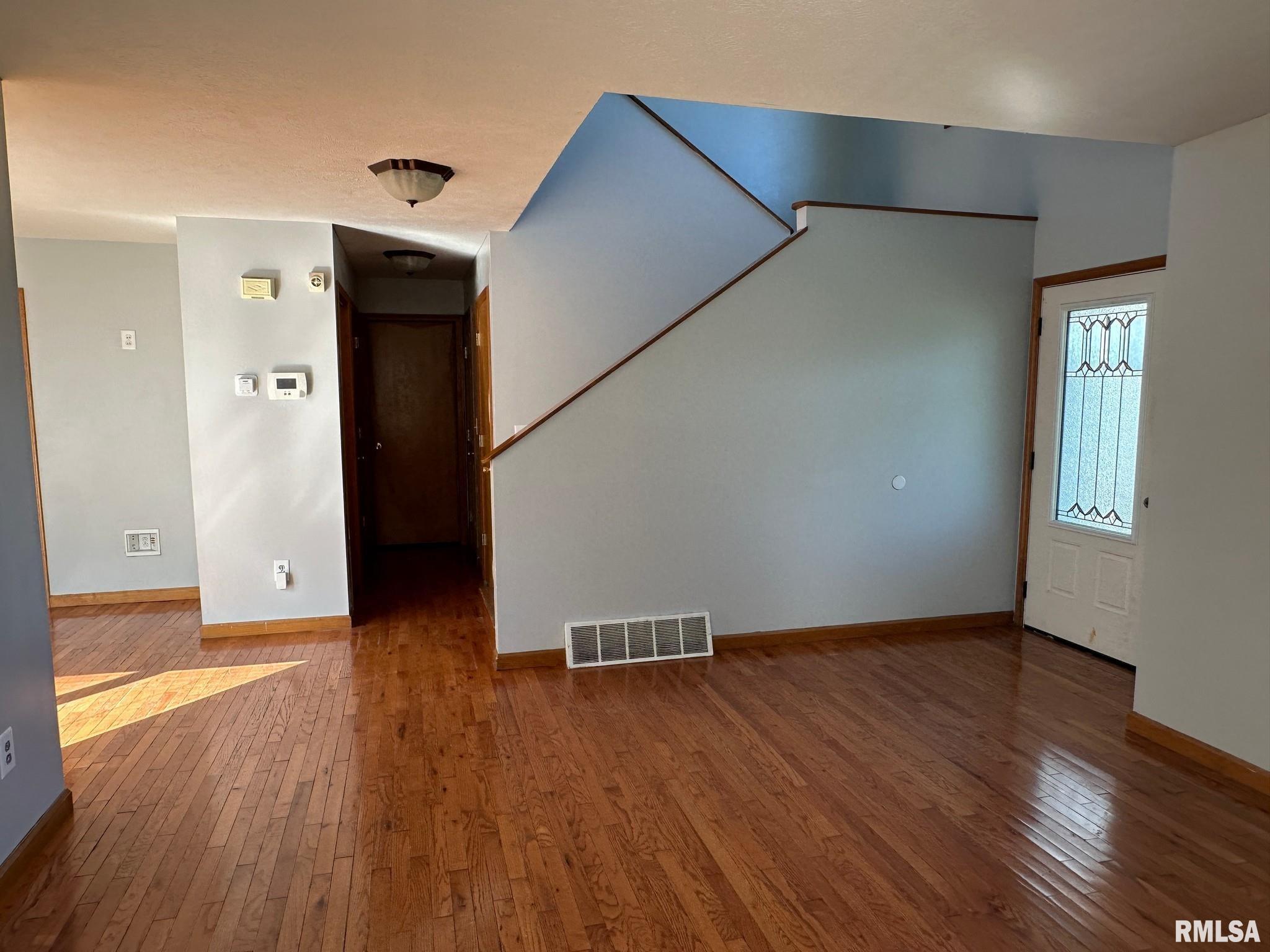 805 Knoll Pointe Place Springfield, IL 62703 - Photo 5 of 26