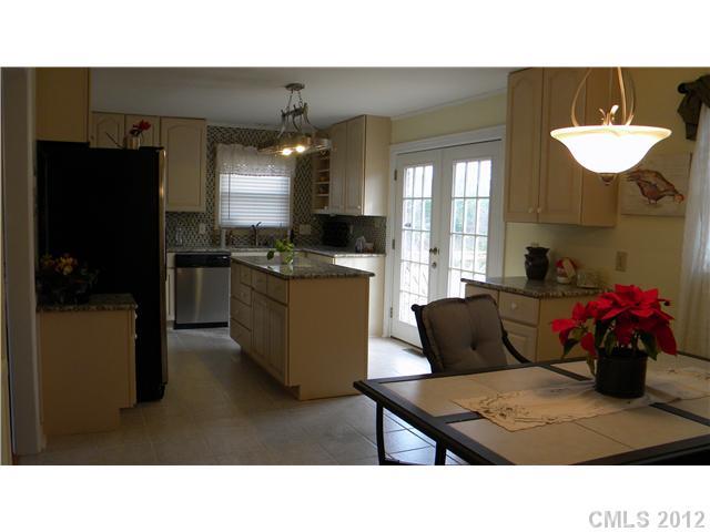 1596 Fairhope Road York, SC 29745 - Photo 3 of 16