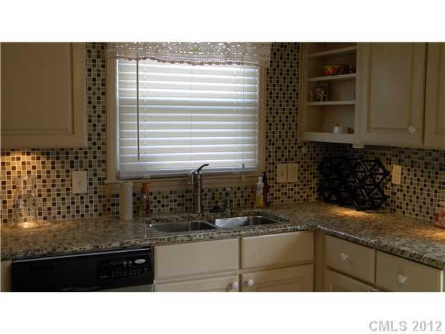 1596 Fairhope Road York, SC 29745 - Photo 4 of 16