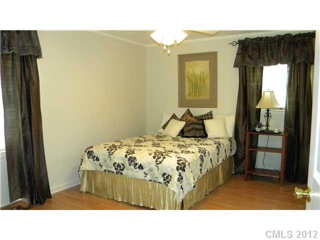 1596 Fairhope Road York, SC 29745 - Photo 6 of 16