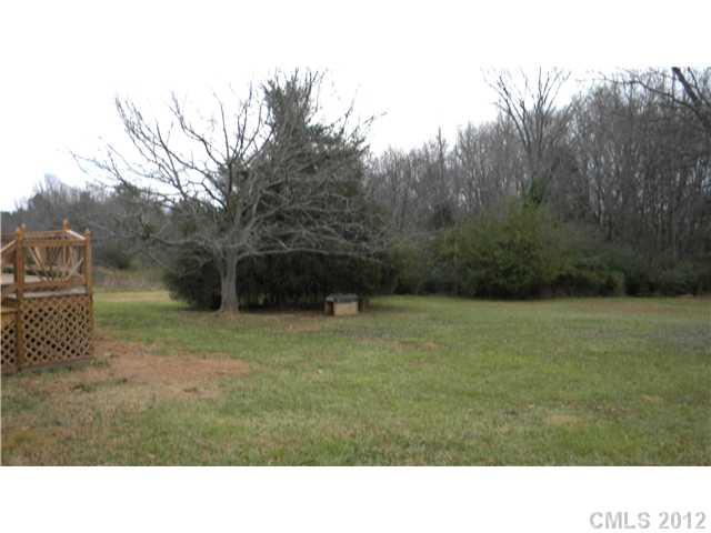 1596 Fairhope Road York, SC 29745 - Photo 10 of 16