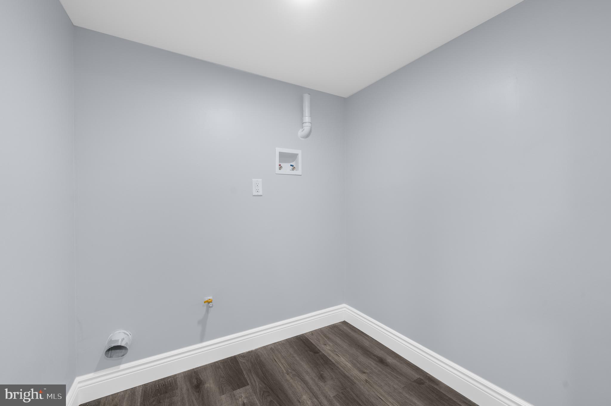 17 Ranchwood Drive Ewing, NJ 08618 - Photo 27 of 33 a view of an empty room
