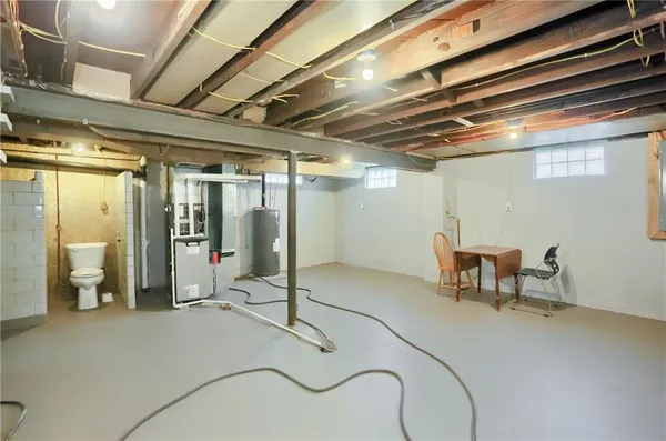 $1,300 | 740 Pershing Street, Ellwood City, PA 16117