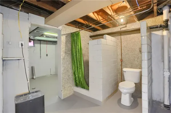 $1,300 | 740 Pershing Street, Ellwood City, PA 16117