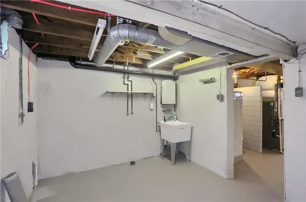 $1,300 | 740 Pershing Street, Ellwood City, PA 16117