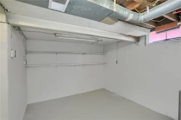 $1,300 | 740 Pershing Street, Ellwood City, PA 16117