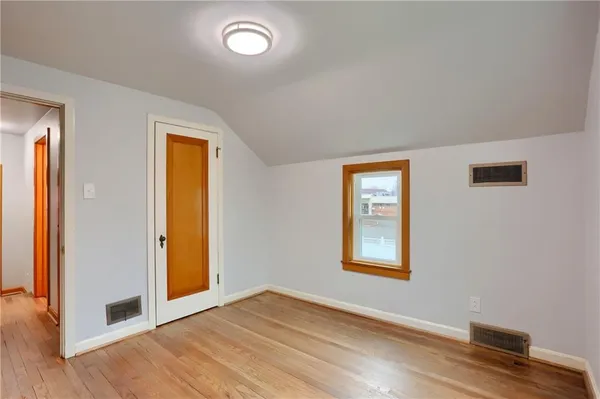 $1,300 | 740 Pershing Street, Ellwood City, PA 16117