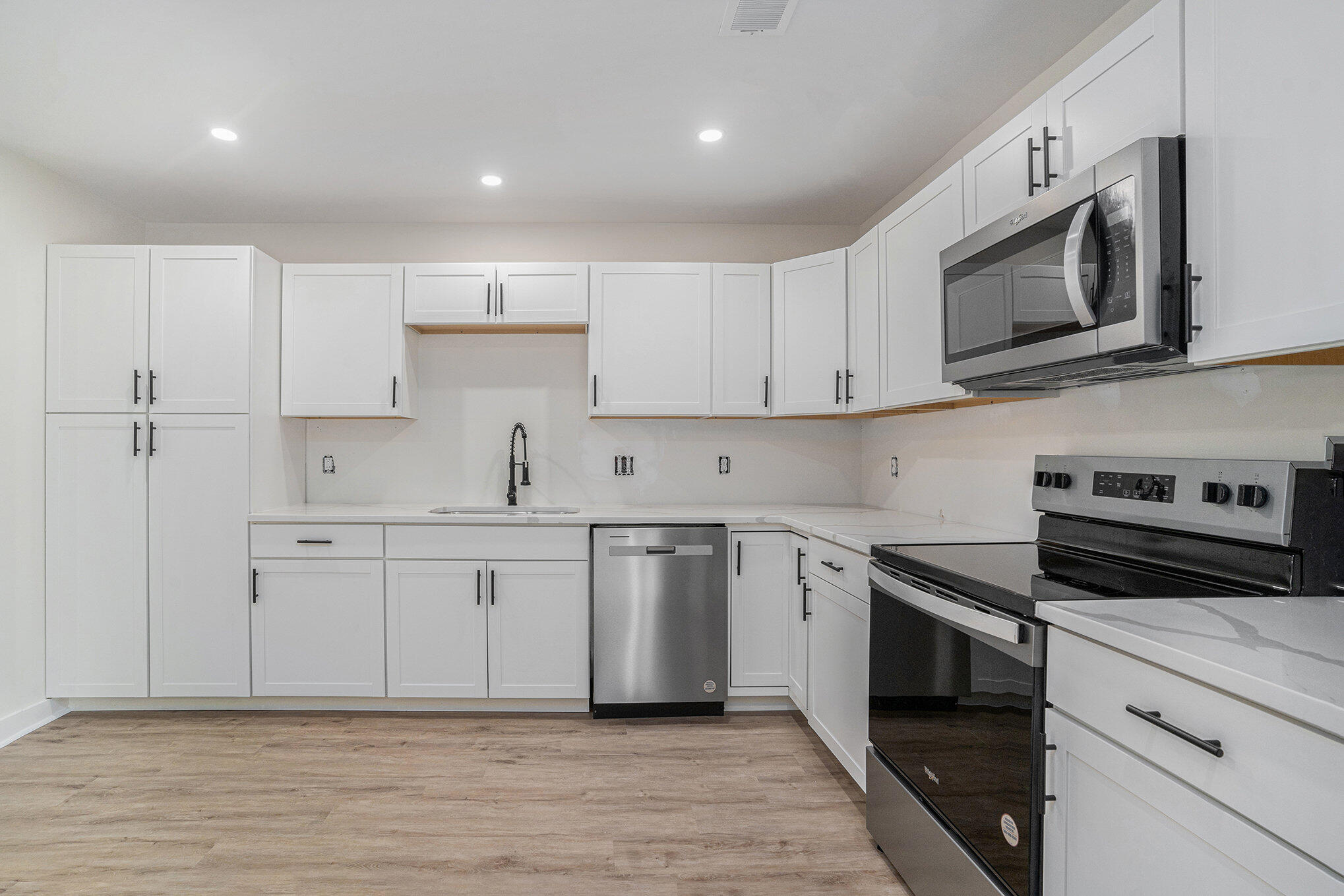 108 State Rd S-8-922 Moncks Corner, SC 29461 - Photo 12 of 28 011_dsc06069