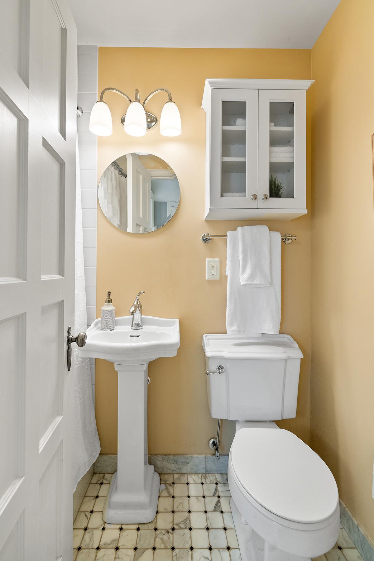 1840 West Pinehurst Avenue St. Paul, MN 55116 - Photo 22 of 39