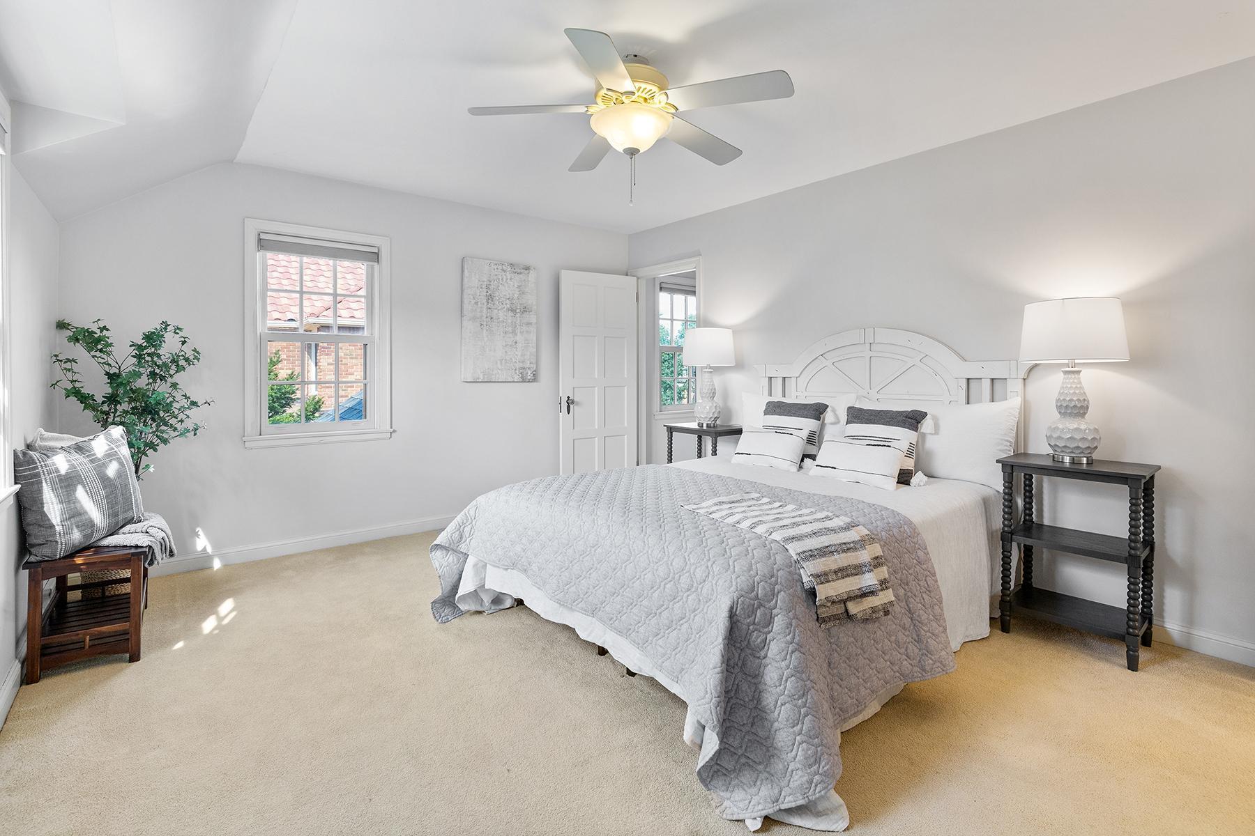 1840 West Pinehurst Avenue St. Paul, MN 55116 - Photo 24 of 39