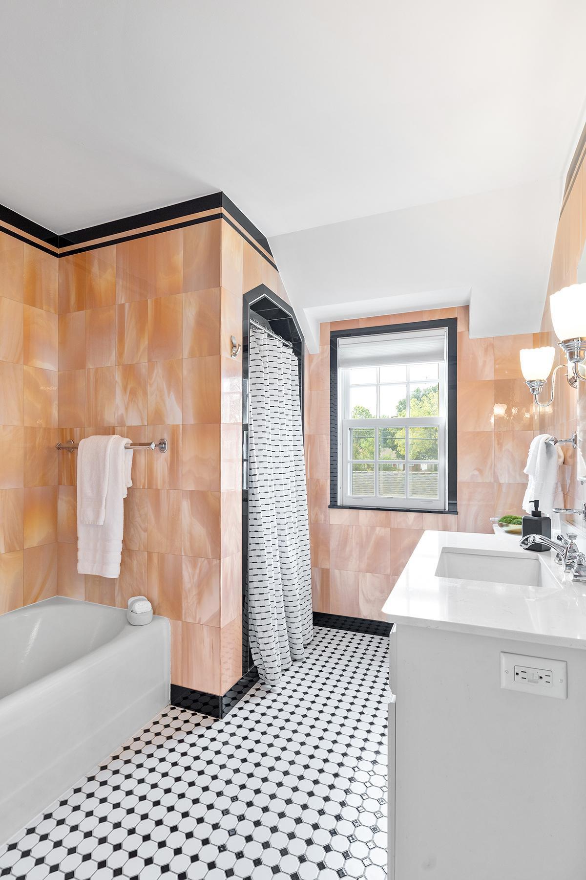 1840 West Pinehurst Avenue St. Paul, MN 55116 - Photo 29 of 39