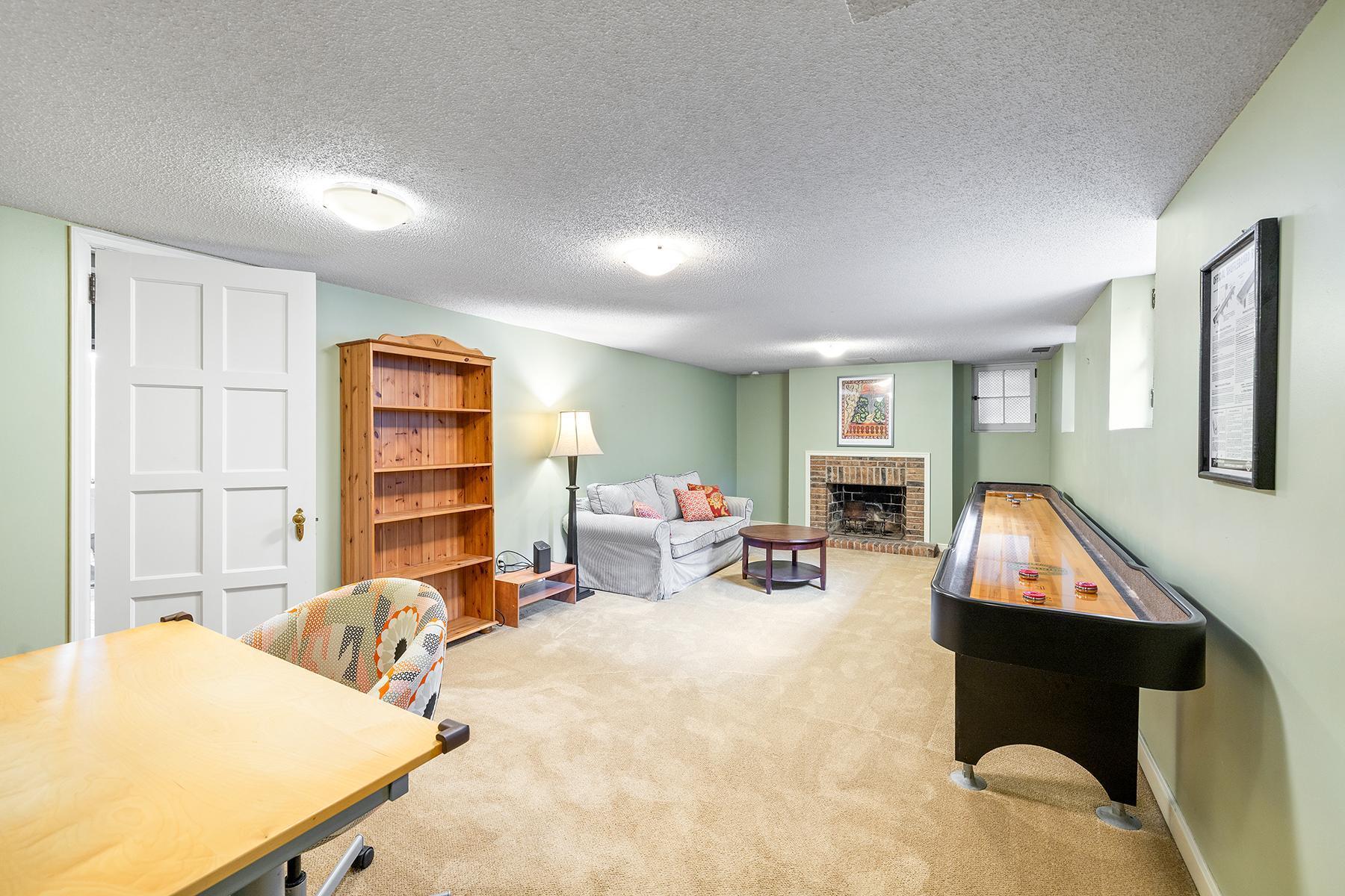 1840 West Pinehurst Avenue St. Paul, MN 55116 - Photo 33 of 39