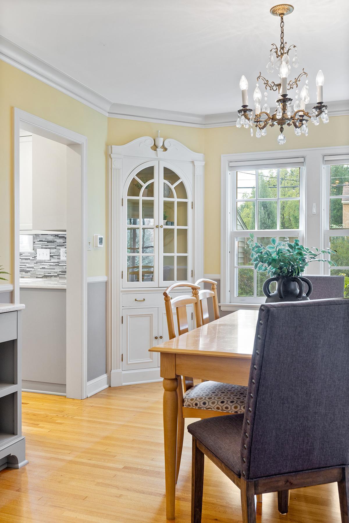 1840 West Pinehurst Avenue St. Paul, MN 55116 - Photo 10 of 39