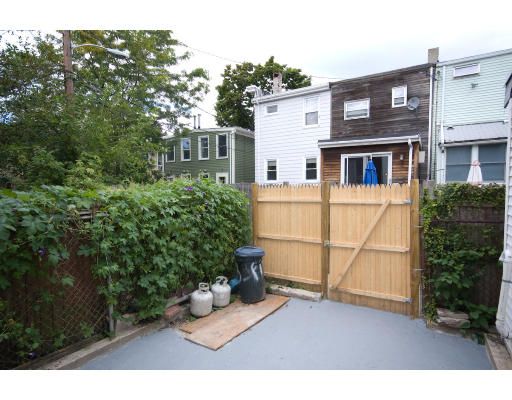 3 Spring St Place Cambridge, MA 02141 - Photo 8 of 8 Gallery Image 8