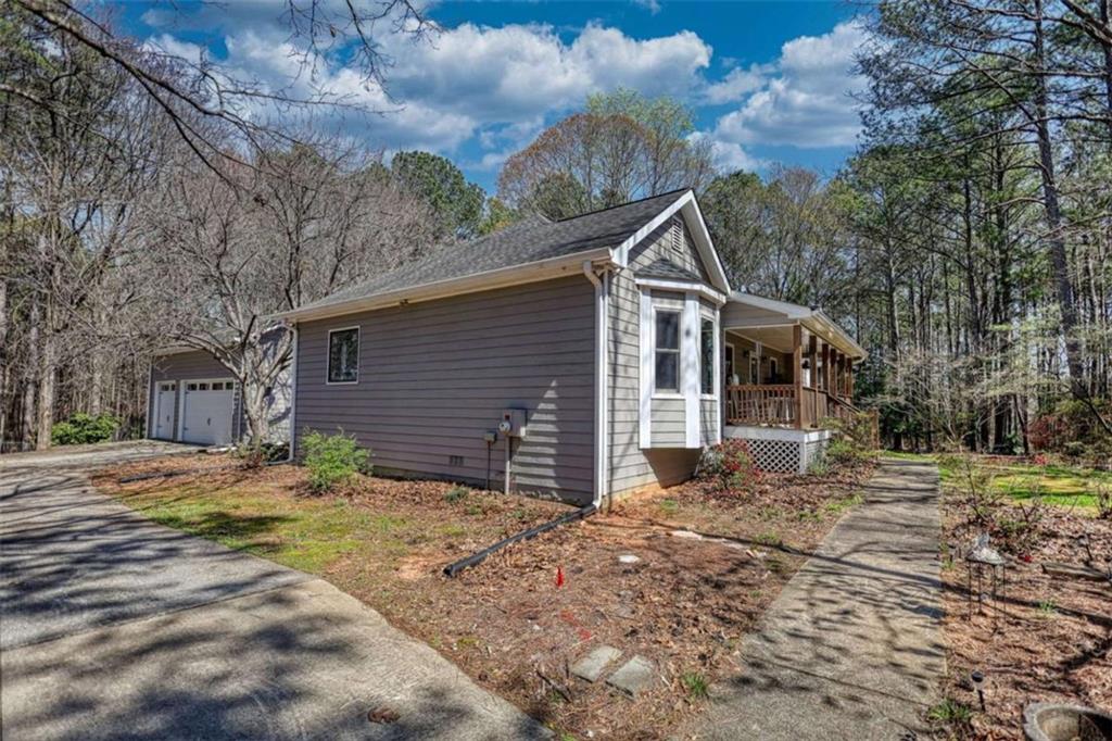 2740 Dennard Road Northeast Conyers, GA 30013 - Photo 3 of 51