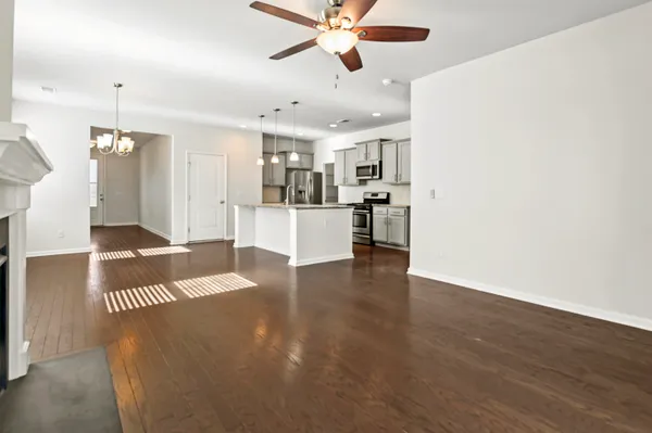 $2,400 | 454 Zenith Boulevard, Summerville, SC 29486
