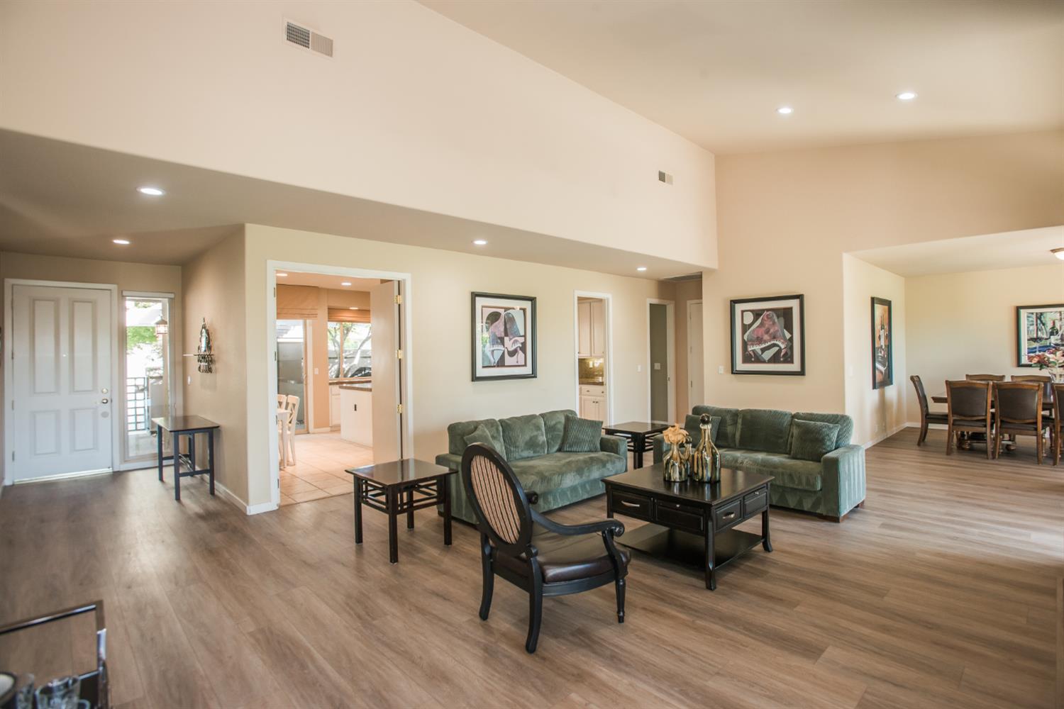 9512 Golf Course Lane Elk Grove, CA 95758 - Photo 18 of 71