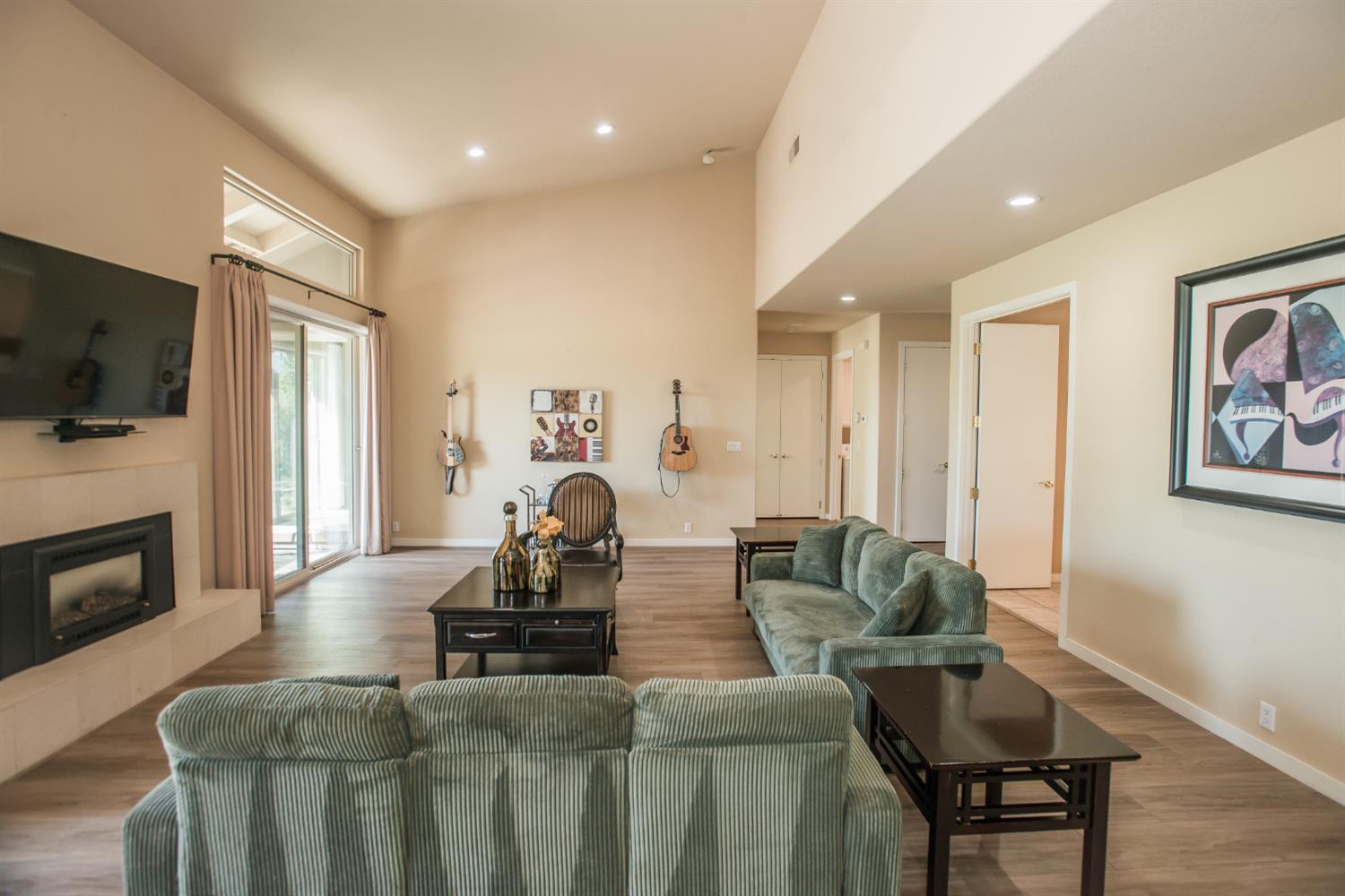 9512 Golf Course Lane Elk Grove, CA 95758 - Photo 22 of 71