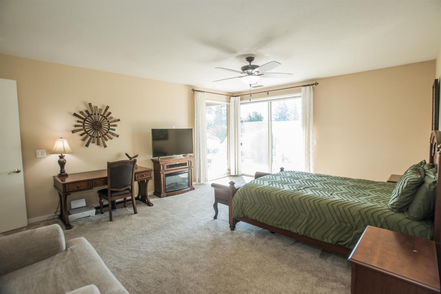9512 Golf Course Lane Elk Grove, CA 95758 - Photo 36 of 71