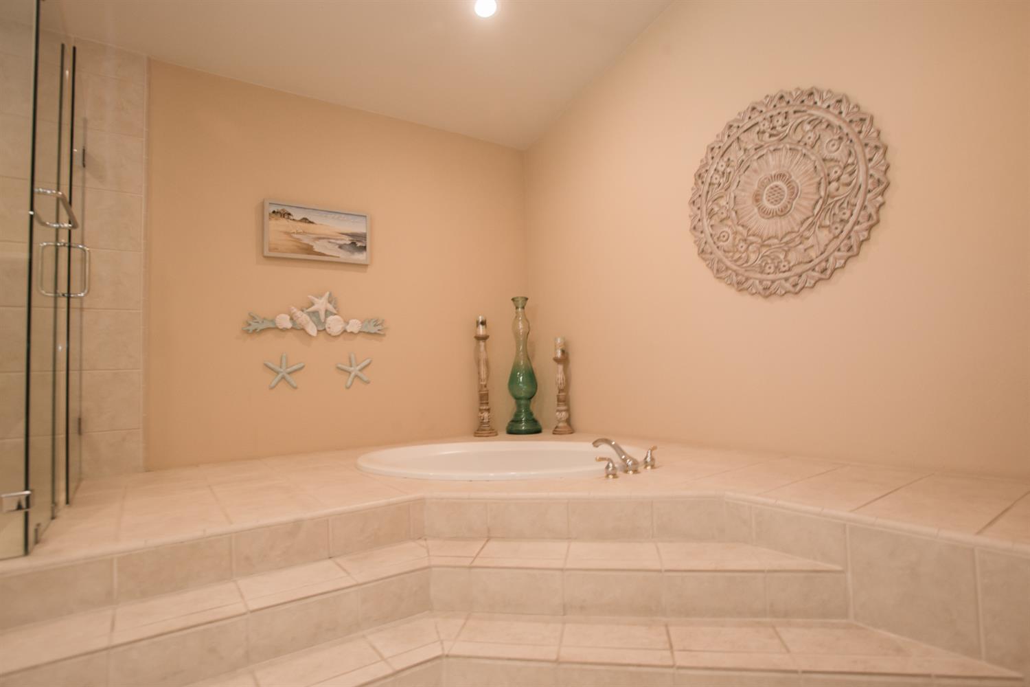 9512 Golf Course Lane Elk Grove, CA 95758 - Photo 39 of 71