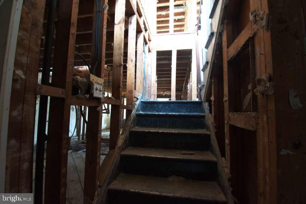 1219 Simms Place Northeast Washington, DC 20002 - Photo 6 of 12