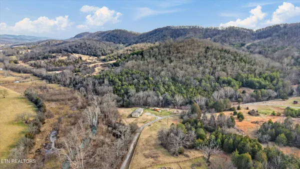 $799,000 | 397 Lewis Lane, Blaine, TN 37709