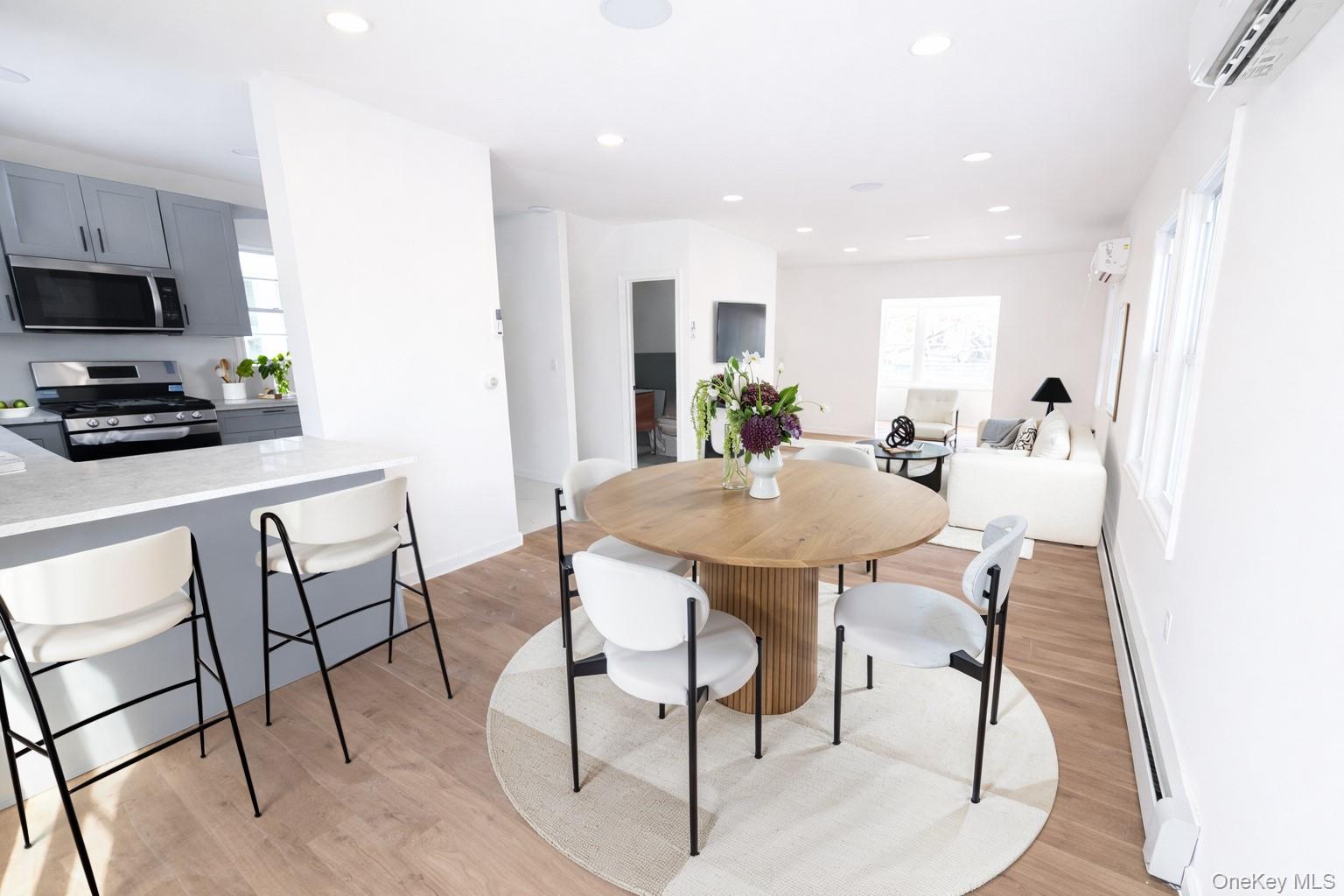 112-16 198th Street Queens, NY 11412 - Photo 4 of 14