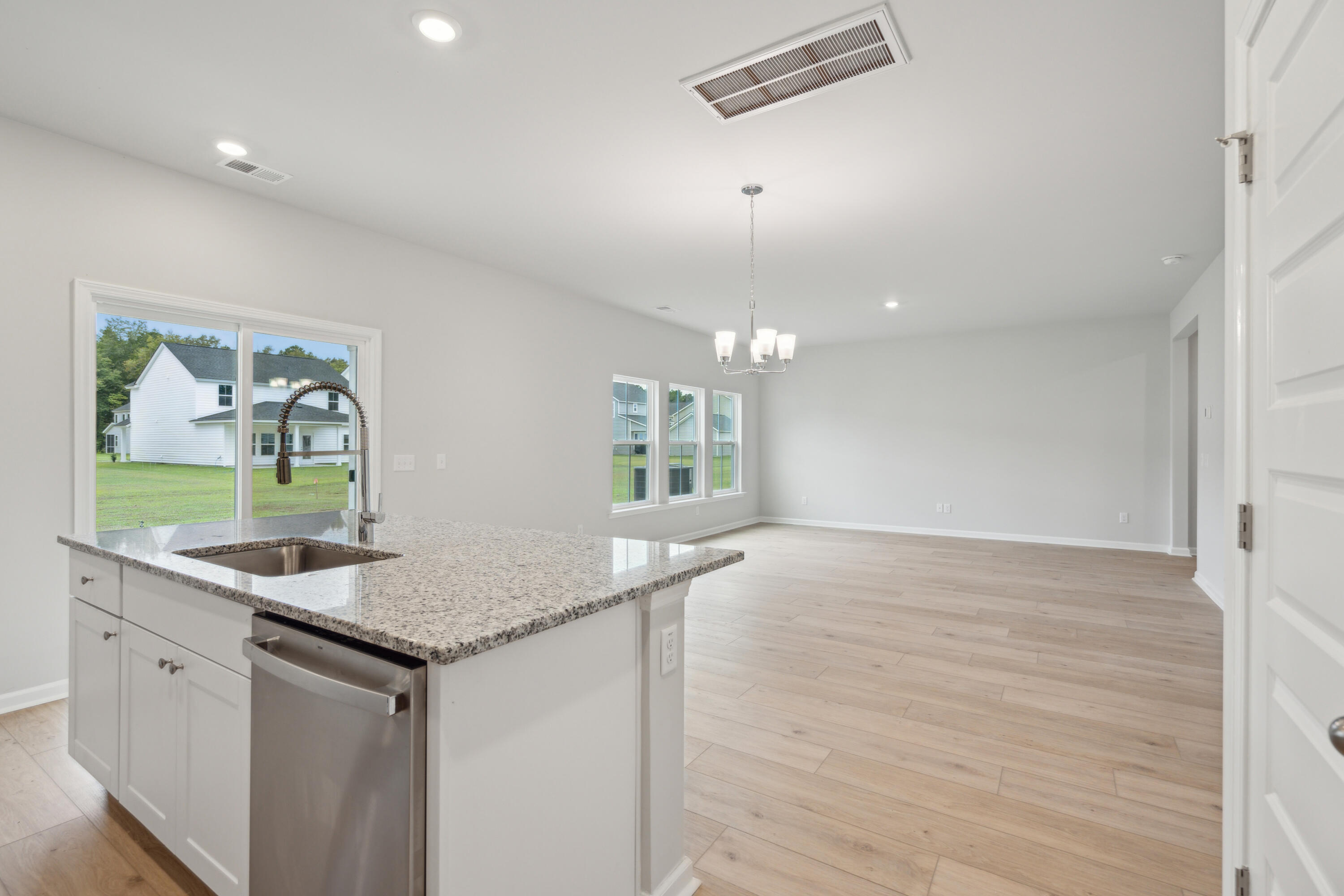 115 Slipper Shell Street Summerville, SC 29485 - Photo 17 of 50 142PostMillDr-KeenEyeMarketing-021