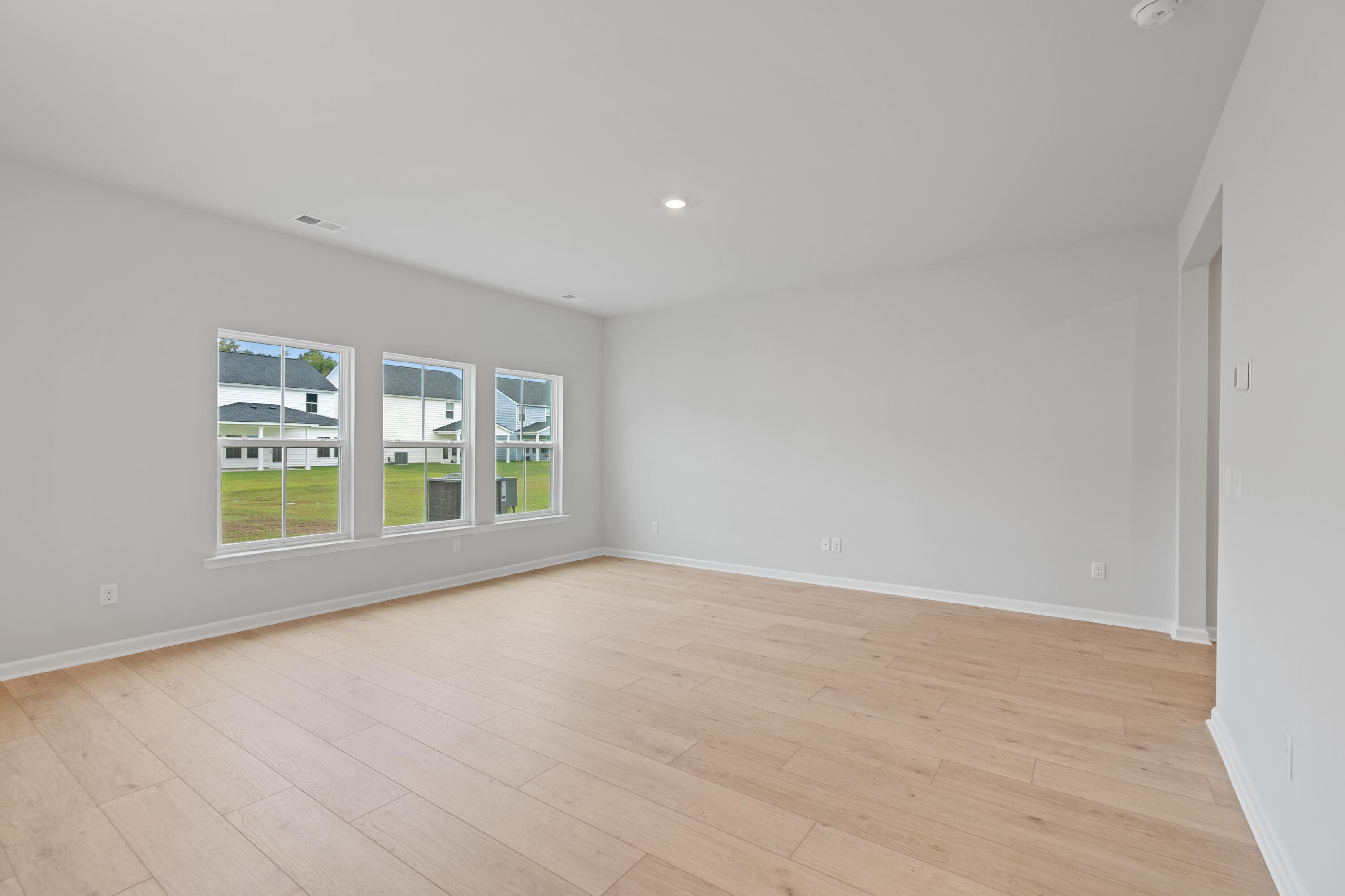 115 Slipper Shell Street Summerville, SC 29485 - Photo 9 of 50 142PostMillDr-KeenEyeMarketing-008