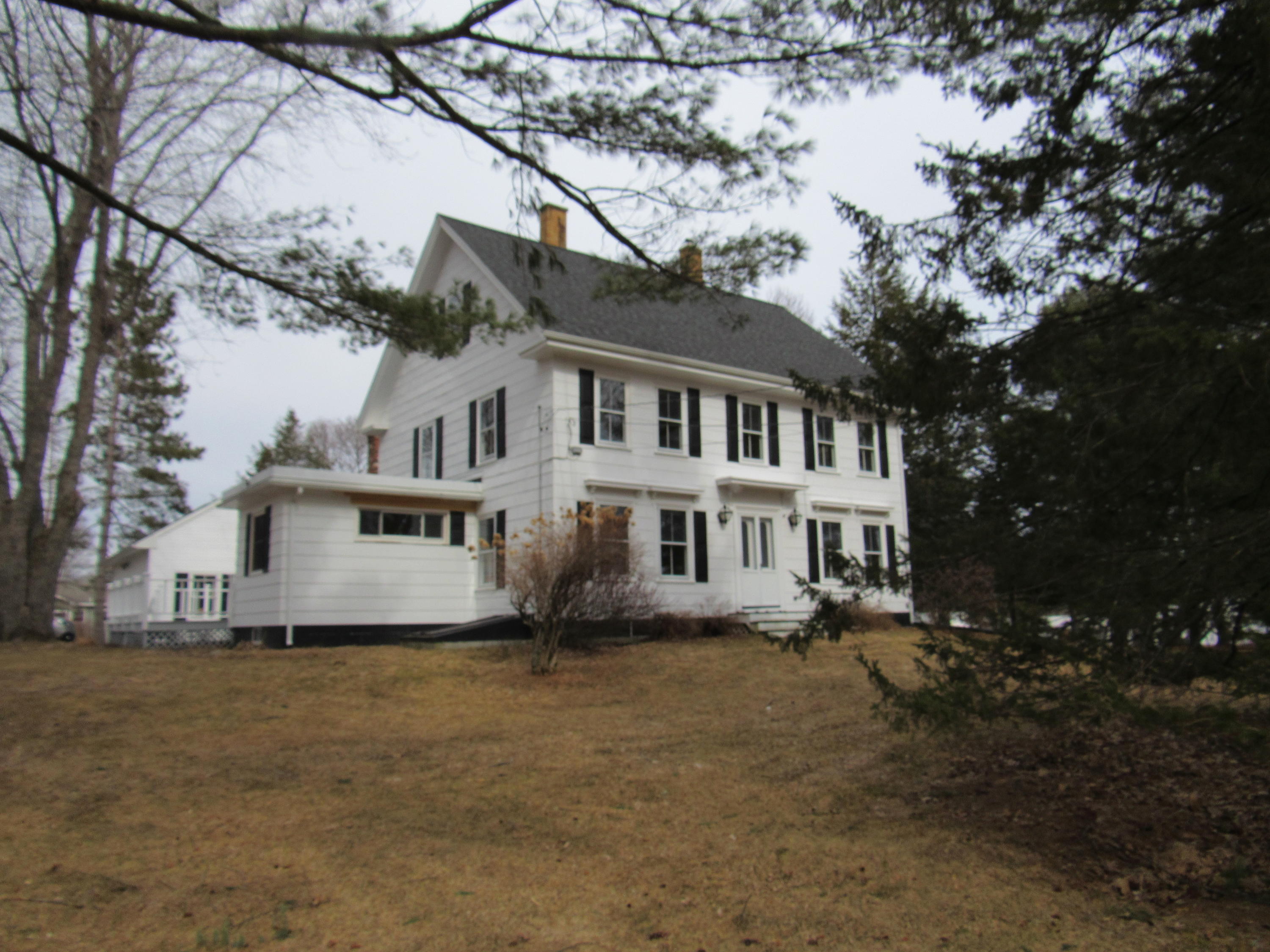 144 Old County Road Hampden, ME 04444 - Photo 3 of 81 4. 144 OCR side