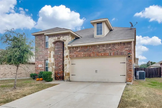 $297,990 | 2209 Torch Lake Drive, Forney, TX 75126