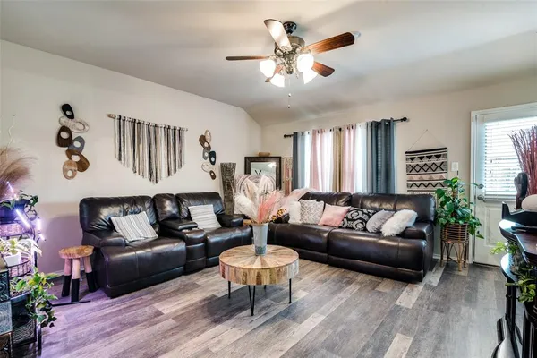 $296,500 | 2209 Torch Lake Drive, Forney, TX 75126
