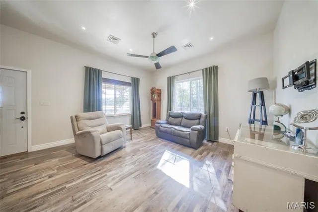 $344,900 | 13689 County Road 3590, St. James, MO 65559