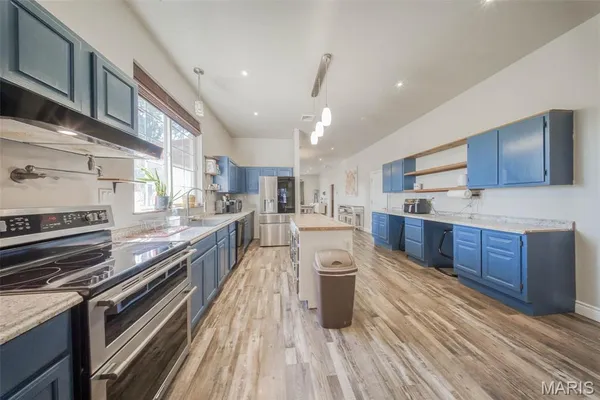 $324,900 | 13689 County Road 3590, St. James, MO 65559