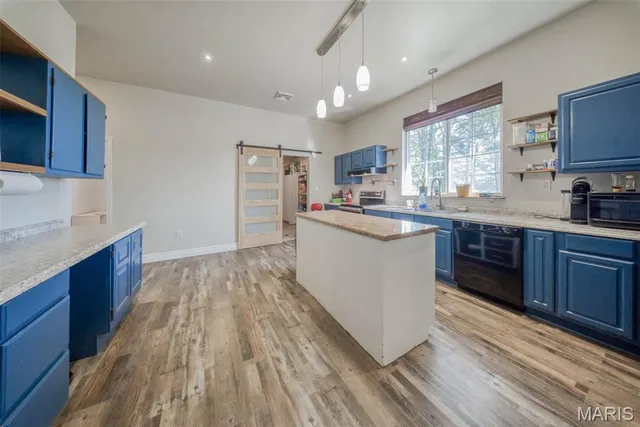 $344,900 | 13689 County Road 3590, St. James, MO 65559