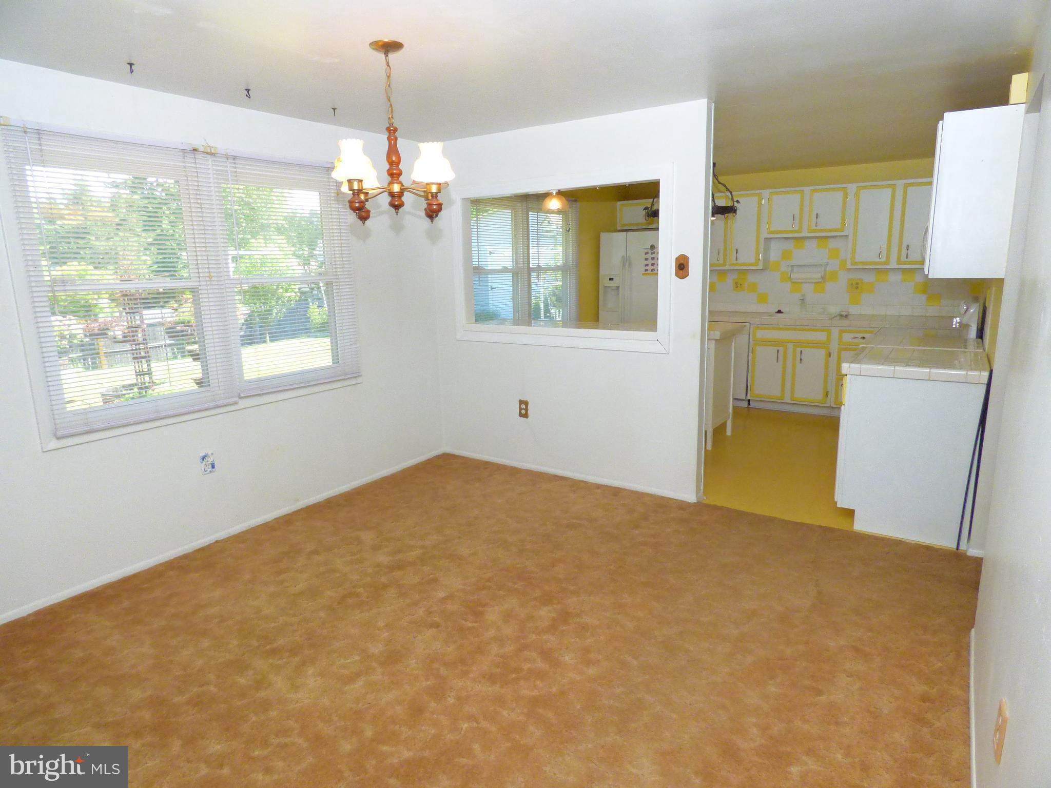 6107 Ronna Circle Waldorf, MD 20601 - Photo 11 of 28 Dining Room