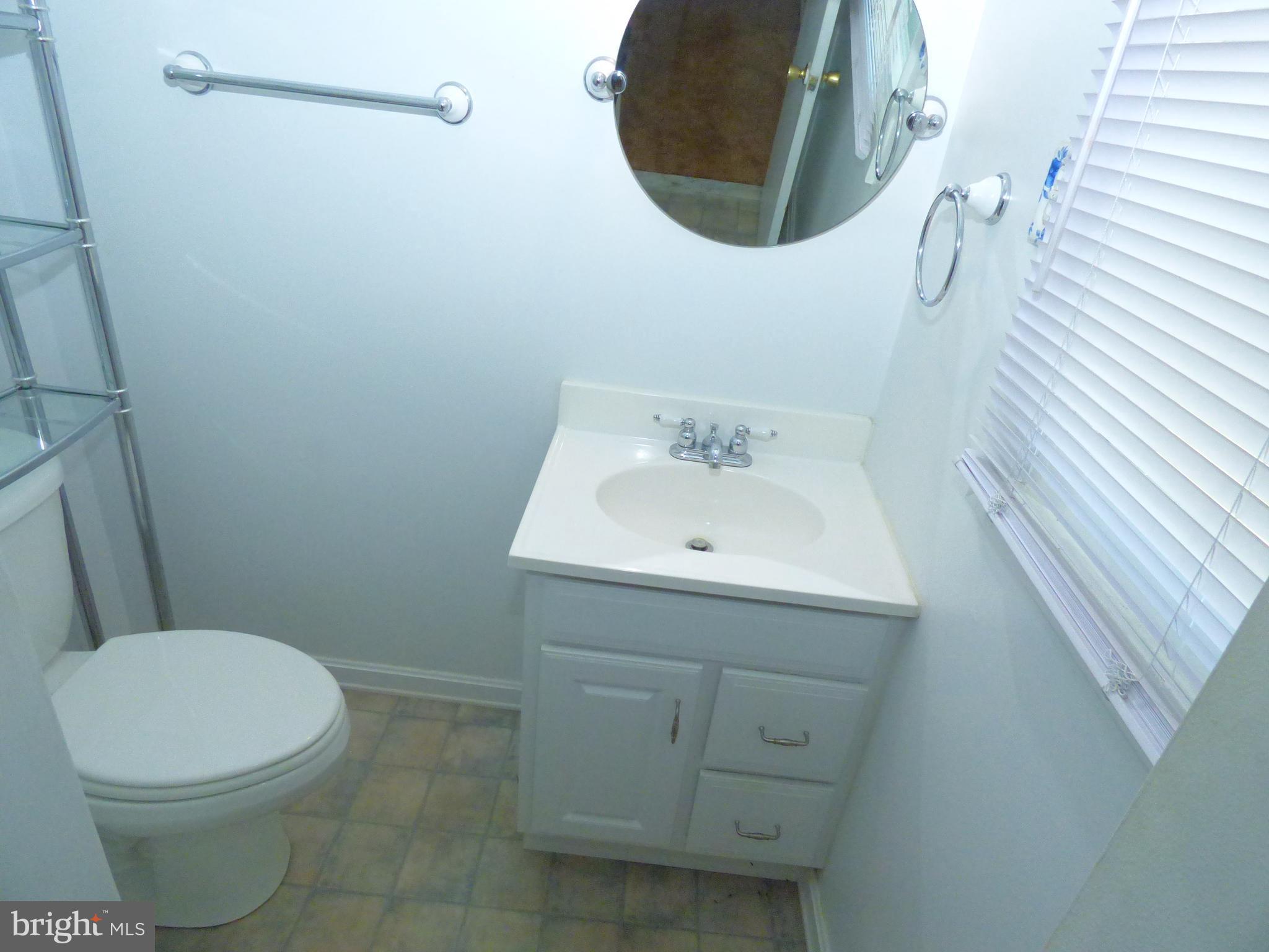 6107 Ronna Circle Waldorf, MD 20601 - Photo 18 of 28 Bath (Master)