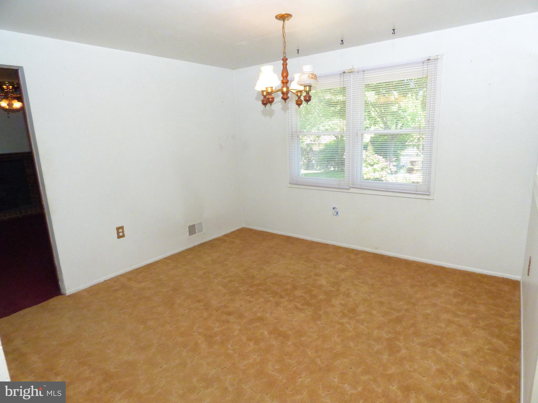 6107 Ronna Circle Waldorf, MD 20601 - Photo 10 of 28 Dining Room