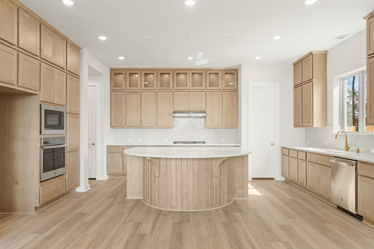 18806 Truman Trail Conroe, TX 77302 - Photo 9 of 24 Kitchen