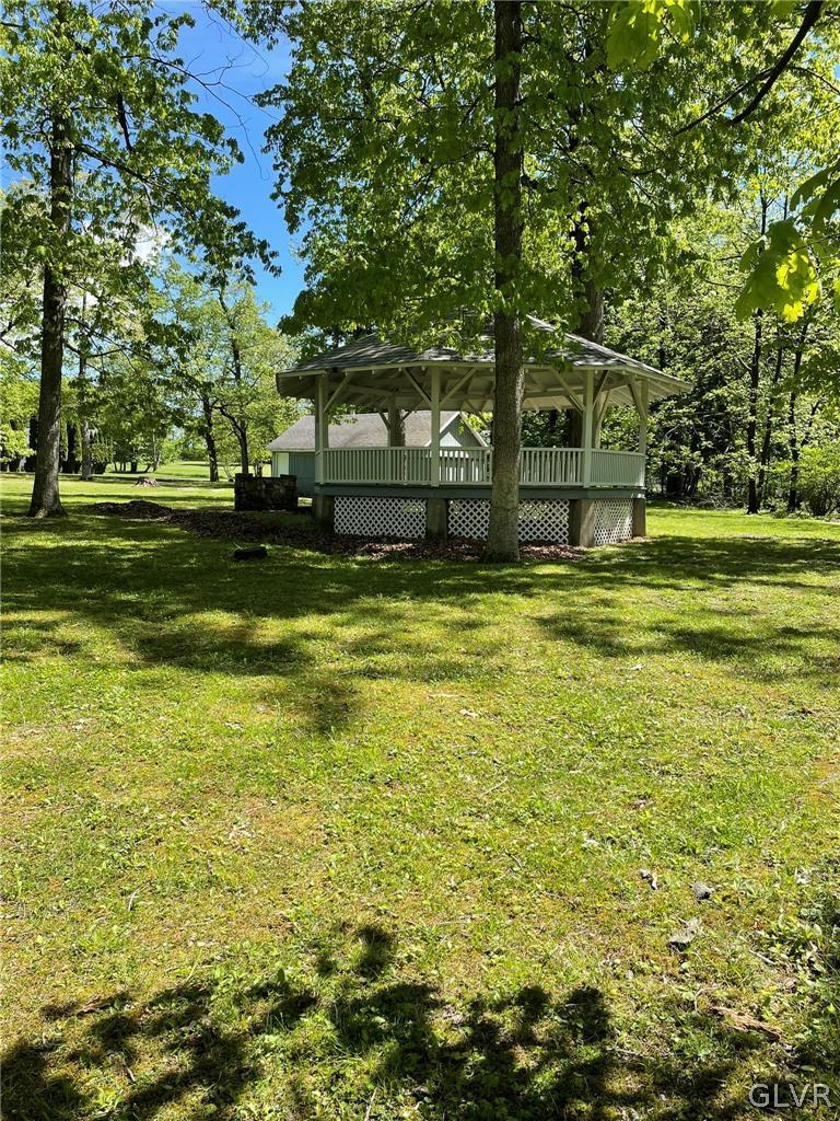 Colony Lane Wind Gap, PA 18091 - Photo 4 of 28