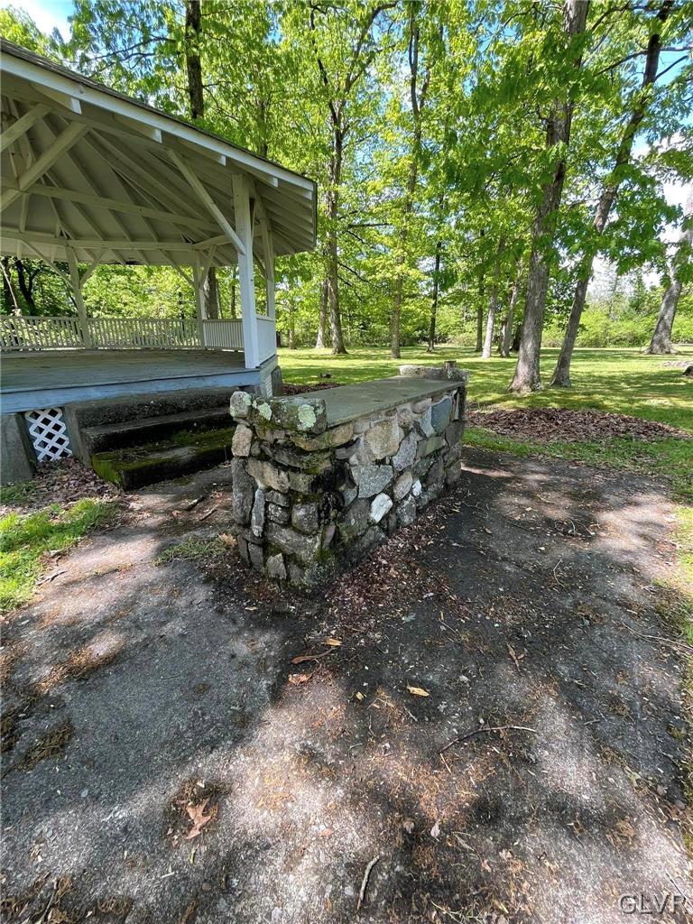 Colony Lane Wind Gap, PA 18091 - Photo 8 of 28