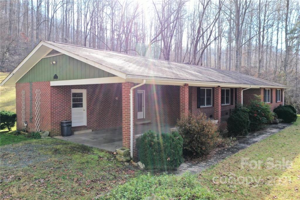 600 Hidden Valley Road Sylva, NC 28779 - Photo 3 of 29 Gallery Image 3